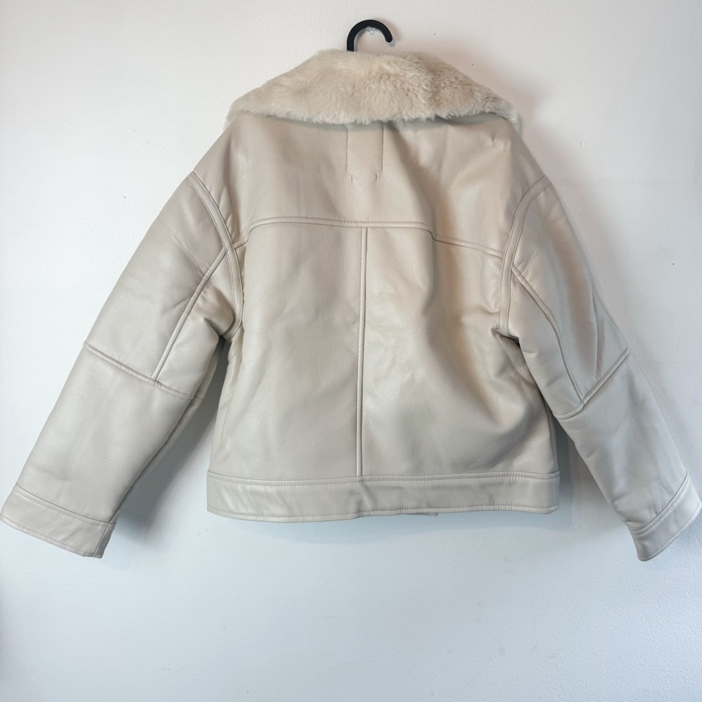 Abercrombie & Fitch Vegan Leather Aviator Jacket Shearling Beige Size L NWT - Picture 4 of 8